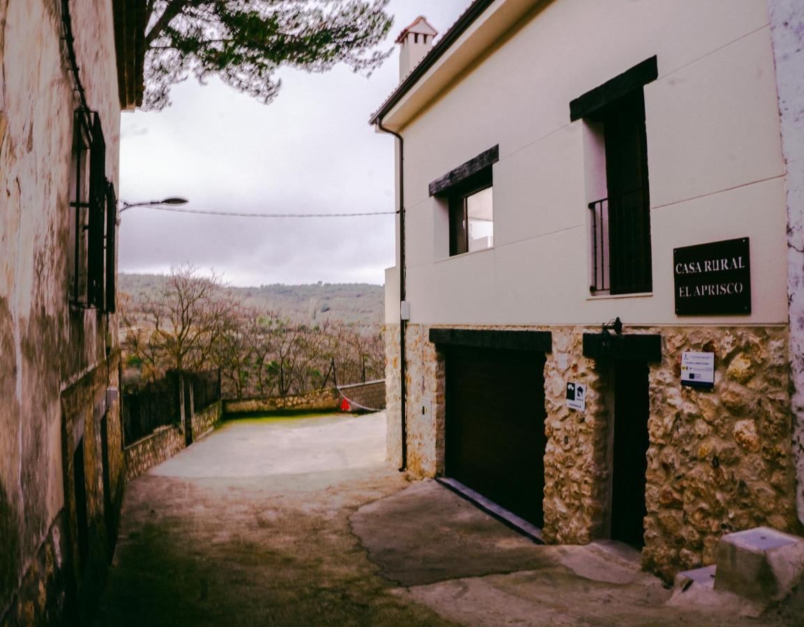 El Aprisco, Con Piscina Climatizada En Hueva-Guadalajara Villa Dış mekan fotoğraf